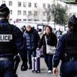 Les deux suspects avaient été arrêtés samedi dernier à la gare de Lyon à Paris (image d'illustration). KEYSTONE/EPA/TERESA SUAREZ